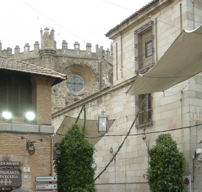 El Mercado y la Catedral El Mercado y la Catedral