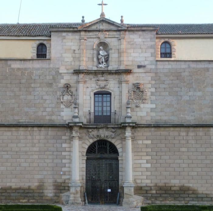 Hospital de Tavera iniciado en 1541según trazas de Alonso de Covarrubias. Hospital de Tavera iniciado en 1541según trazas de Alonso de Covarrubias.