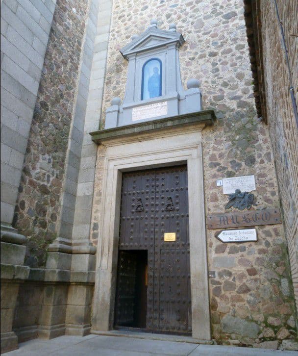 Exterior de la capilla de Santo Domingo el Antiguo Exterior de la capilla de Santo Domingo el Antiguo