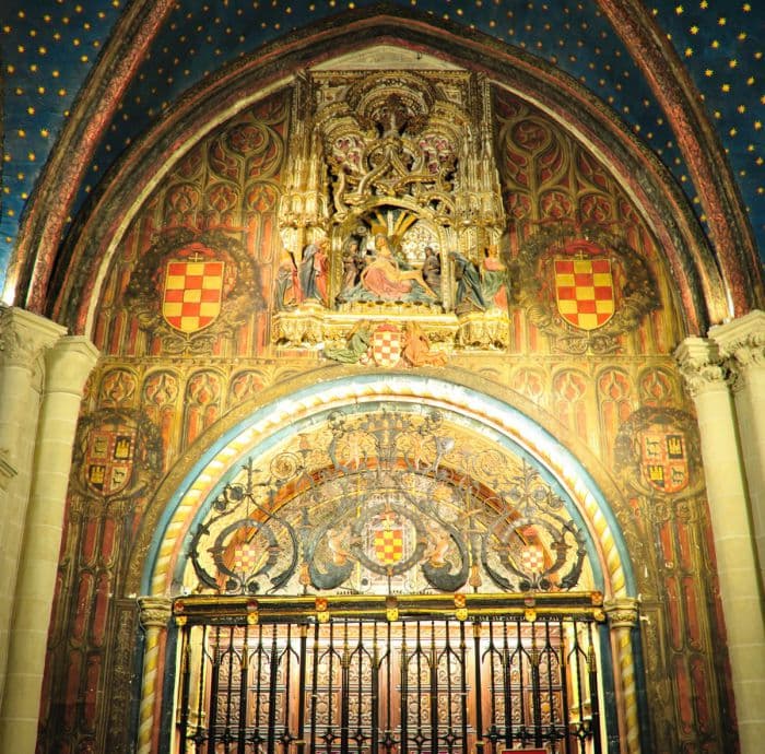 Capilla del Corpus Christi en la catedral fundada por el cardenal Cisneros en 1504. También es llamada capilla Mozárabe Capilla del Corpus Christi en la catedral fundada por el cardenal Cisneros en 1504. También es llamada capilla Mozárabe