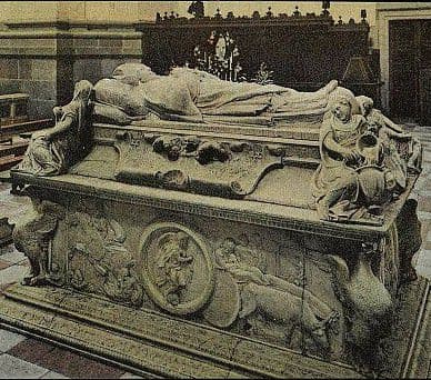 Sepulcro del cardenal Tavera, obra de Berruguete Sepulcro del cardenal Tavera, obra de Berruguete